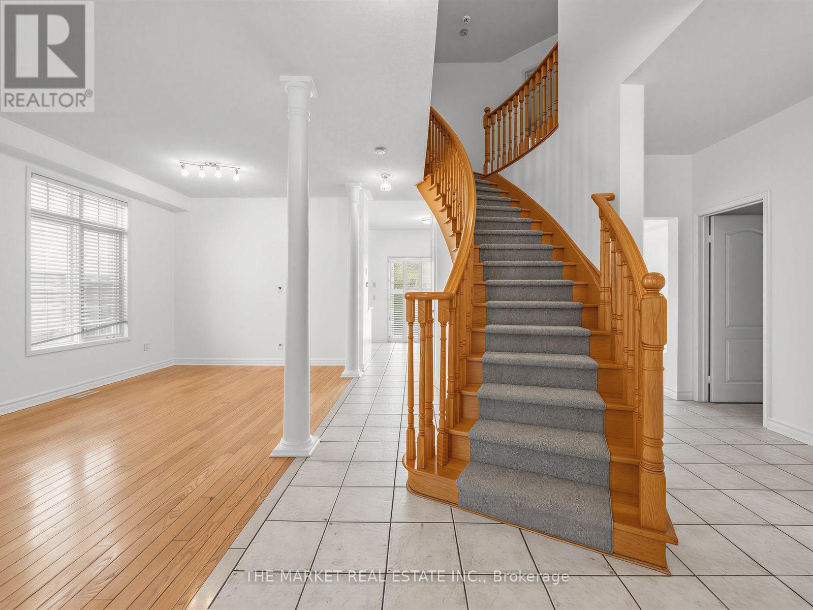5088 Forestwalk Circle, Mississauga, Ontario  L4Z 4A2 - Photo 5 - W13630486