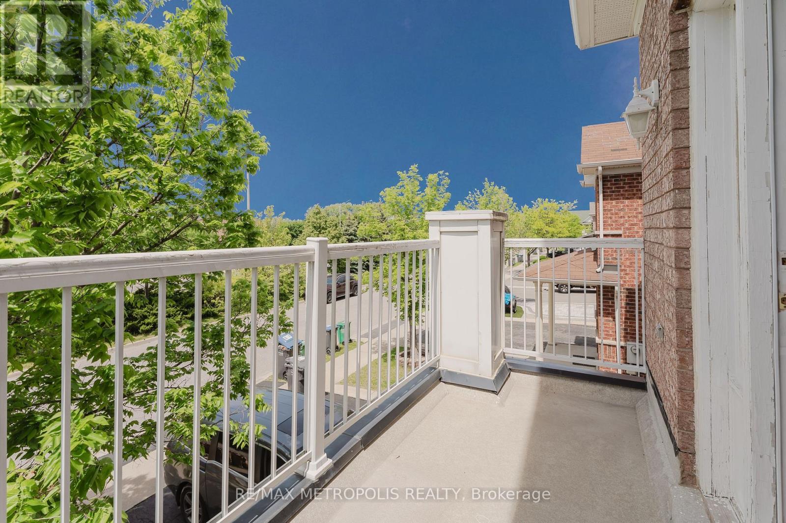 52 Gore Valley Trail, Brampton, Ontario  L6P 2G9 - Photo 11 - W13630504
