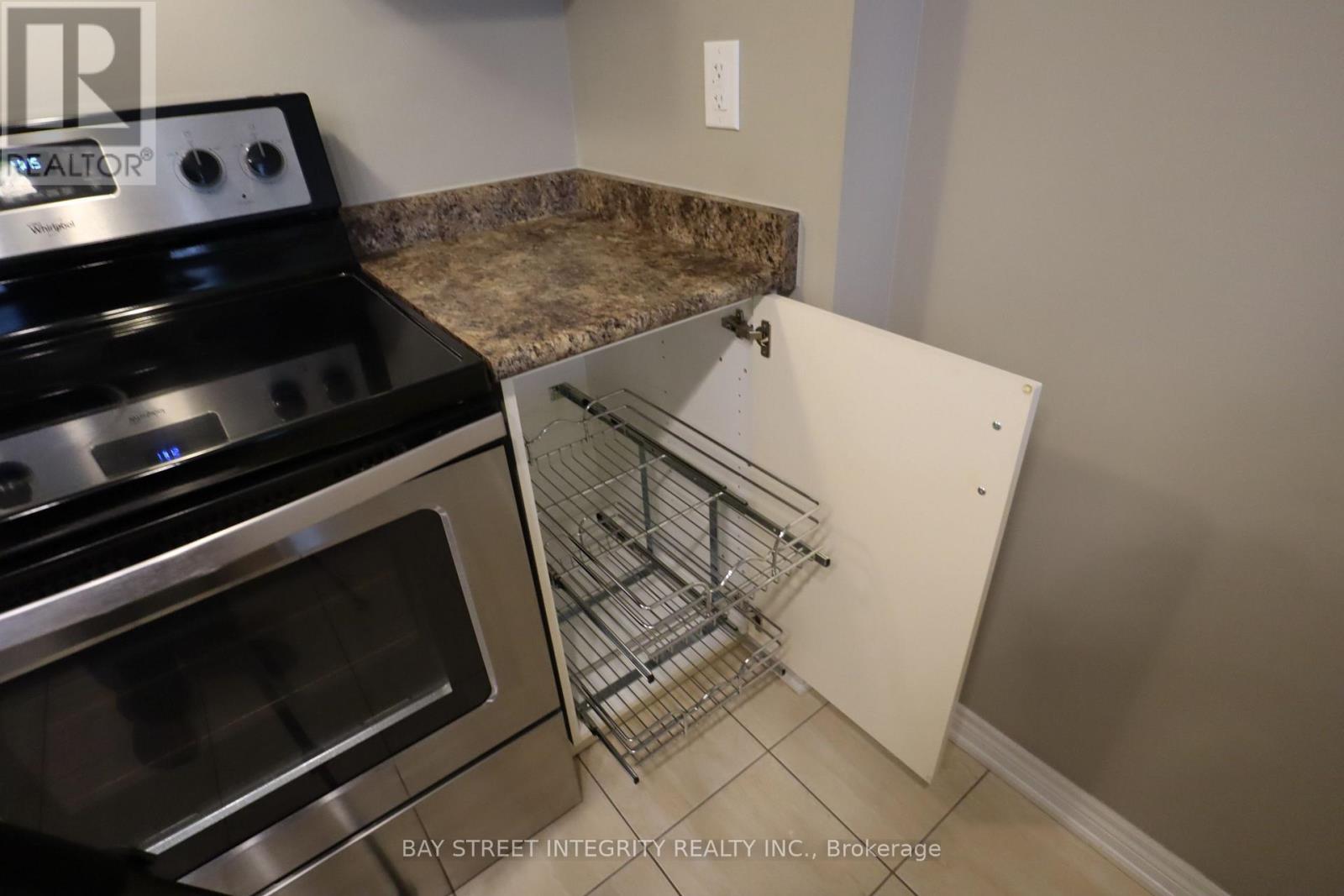 39 - 2435 Greenwich Drive, Oakville, Ontario  L6M 0S4 - Photo 20 - W13630508
