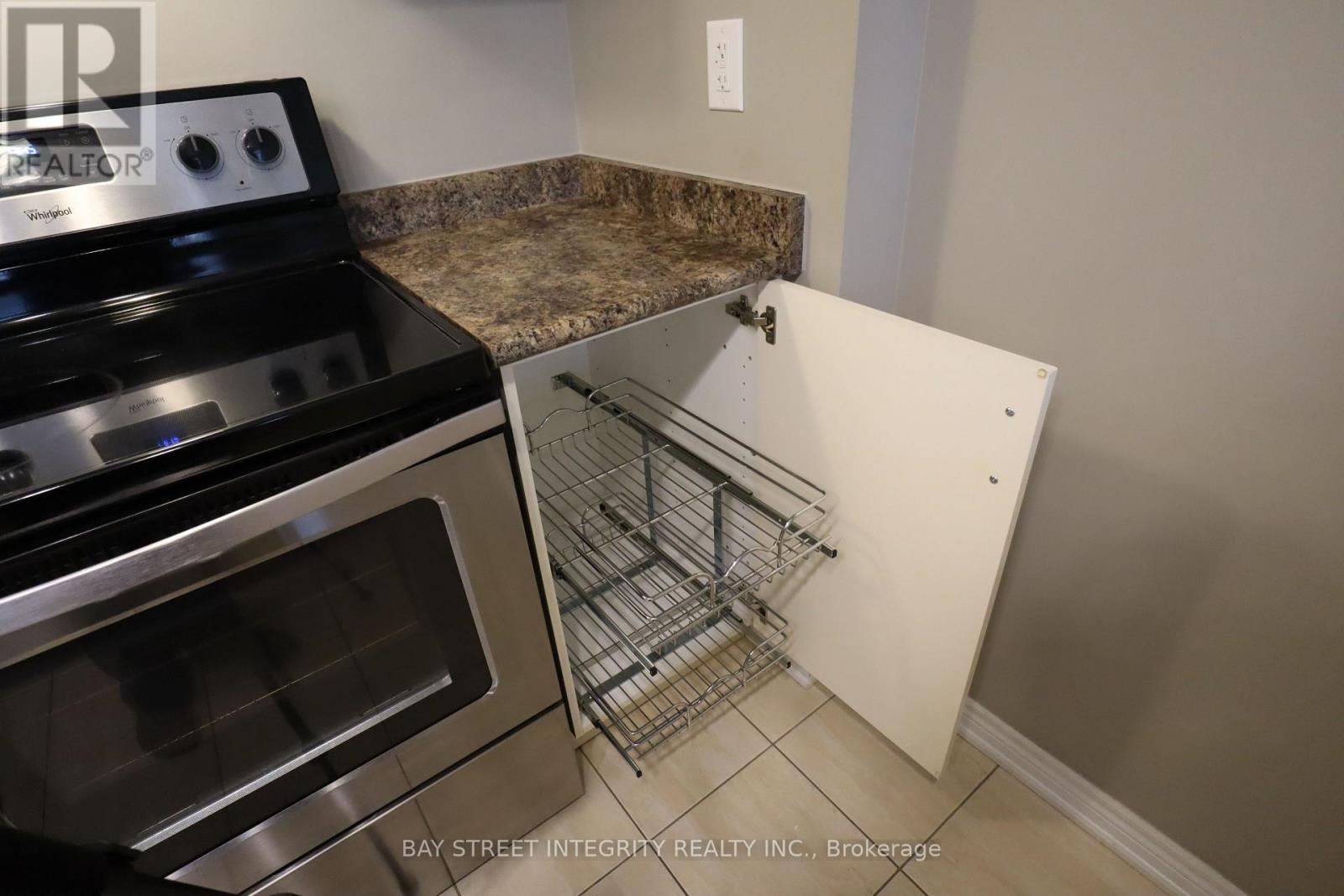 39 - 2435 Greenwich Drive, Oakville, Ontario  L6M 0S4 - Photo 21 - W13630508