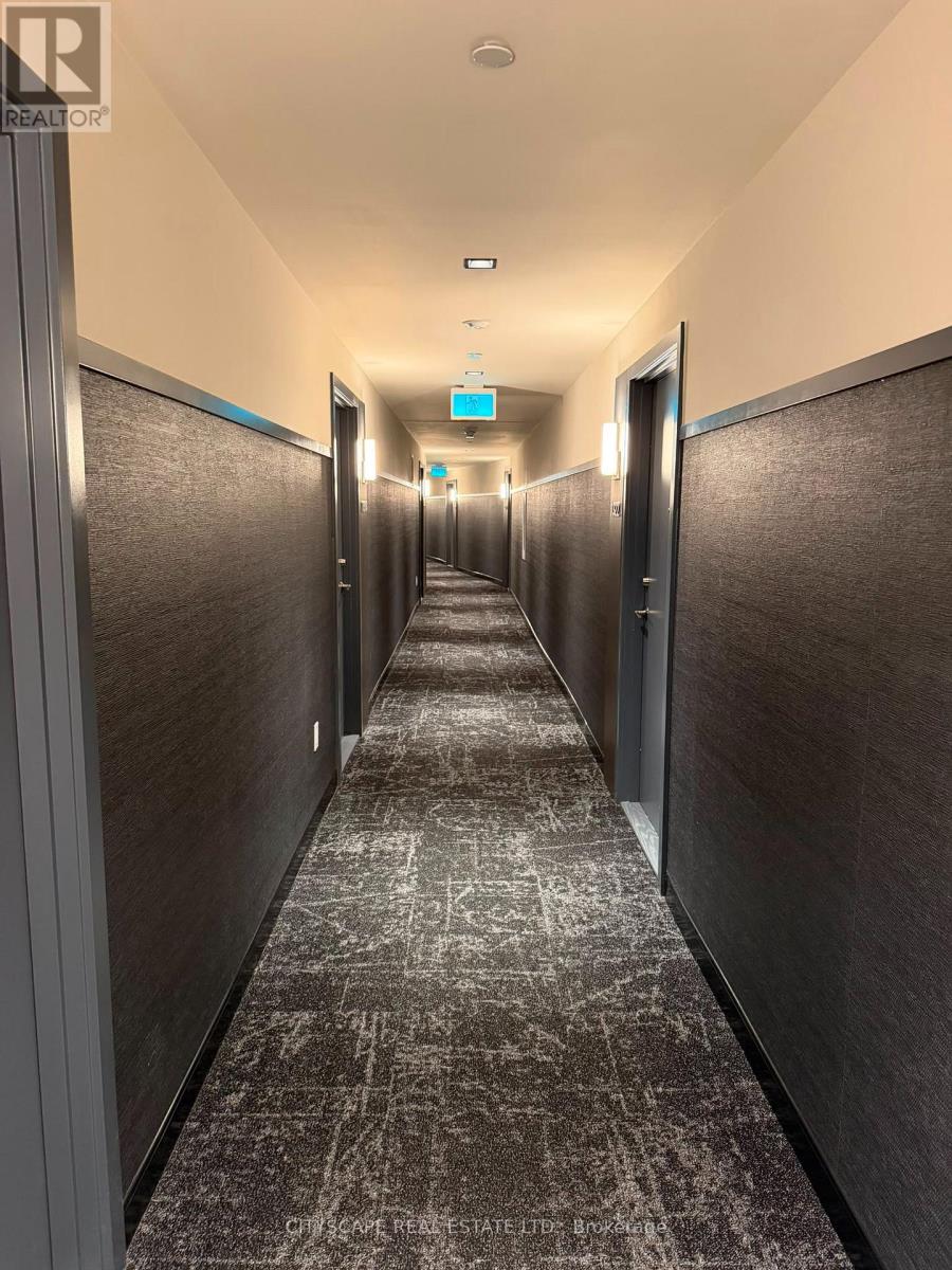 1323 - 2485 Eglinton Avenue W, Mississauga, Ontario  L5M 2V8 - Photo 3 - W13630518