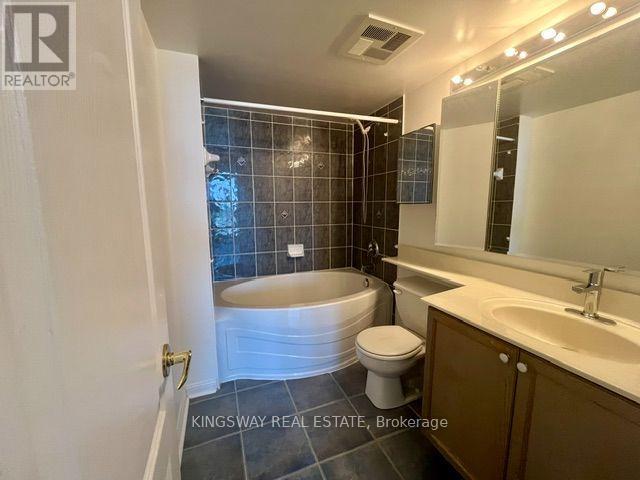 1108 - 1140 Parkwest Place, Mississauga, Ontario  L5E 3K9 - Photo 13 - W13630522