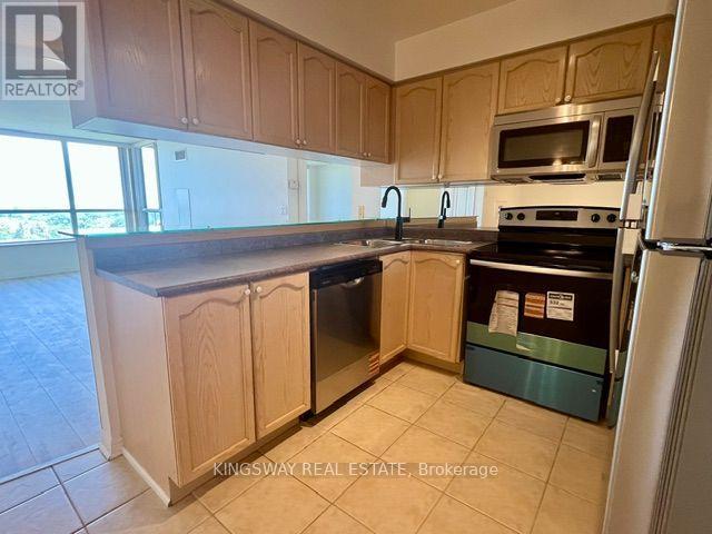 1108 - 1140 Parkwest Place, Mississauga, Ontario  L5E 3K9 - Photo 5 - W13630522