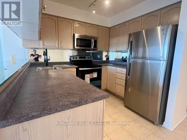 1108 - 1140 Parkwest Place, Mississauga, Ontario  L5E 3K9 - Photo 8 - W13630522
