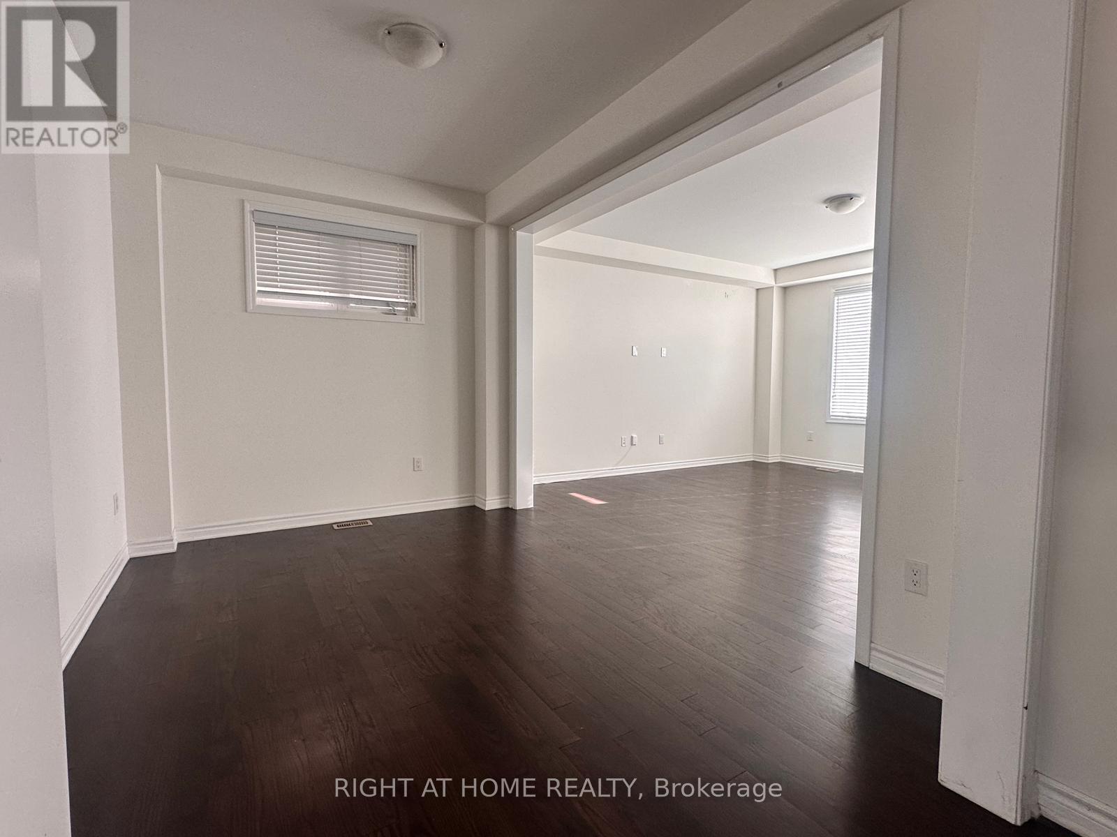 516 Equestrian Way, Cambridge, Ontario  N3E 0B5 - Photo 9 - X13630498