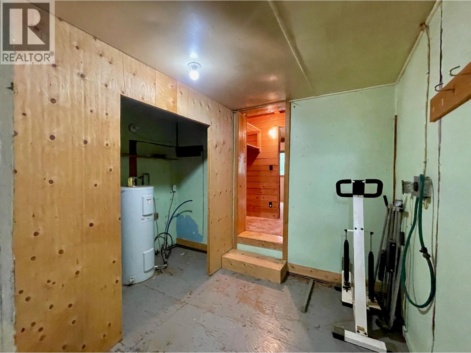 3455 Parson Frontage Road, Golden, British Columbia  V0A 1L0 - Photo 11 - 10396042
