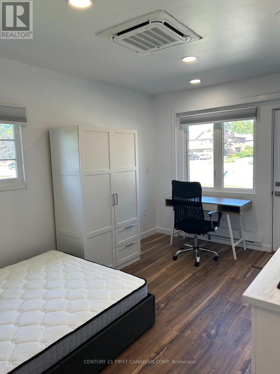 Unit 2 - 1473 Adelaide Street N, London North, Ontario  N5X 1K3 - Photo 5 - X13629630