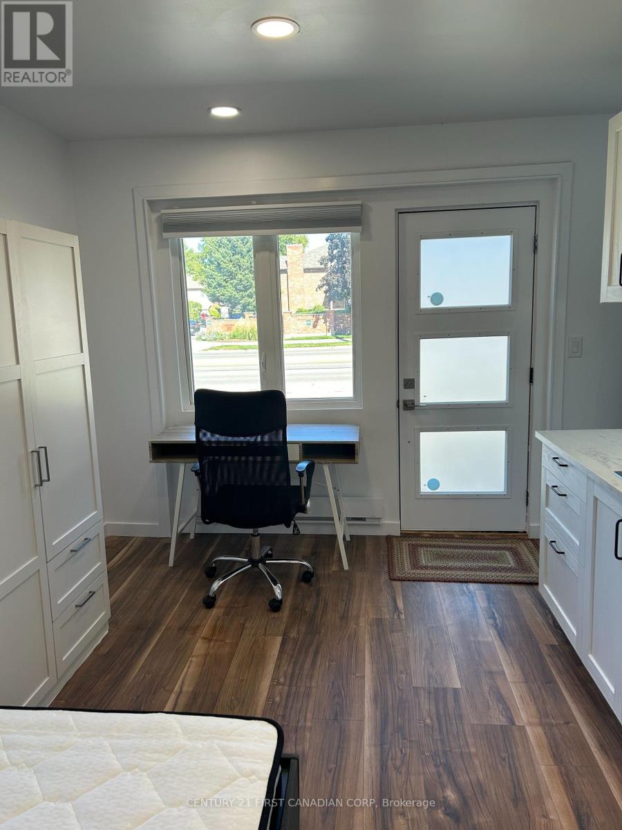 Unit 2 - 1473 Adelaide Street N, London North, Ontario  N5X 1K3 - Photo 4 - X13629630