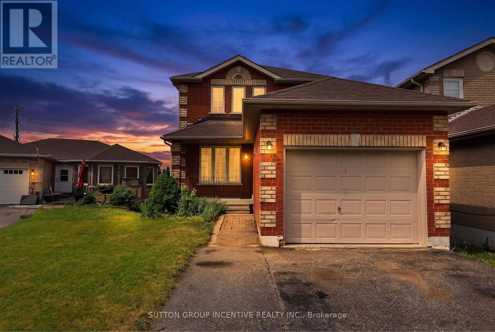 32 Sundew Drive, Barrie, Ontario  L4N 9L8 - Photo 2 - S13599954
