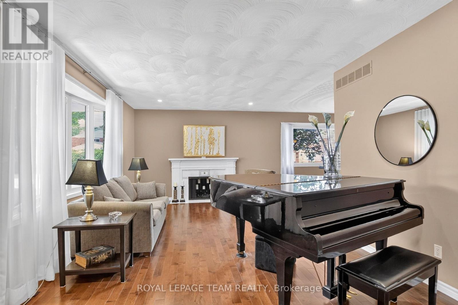 61 Amberwood Crescent, Ottawa, Ontario  K2E 7C2 - Photo 7 - X13588958