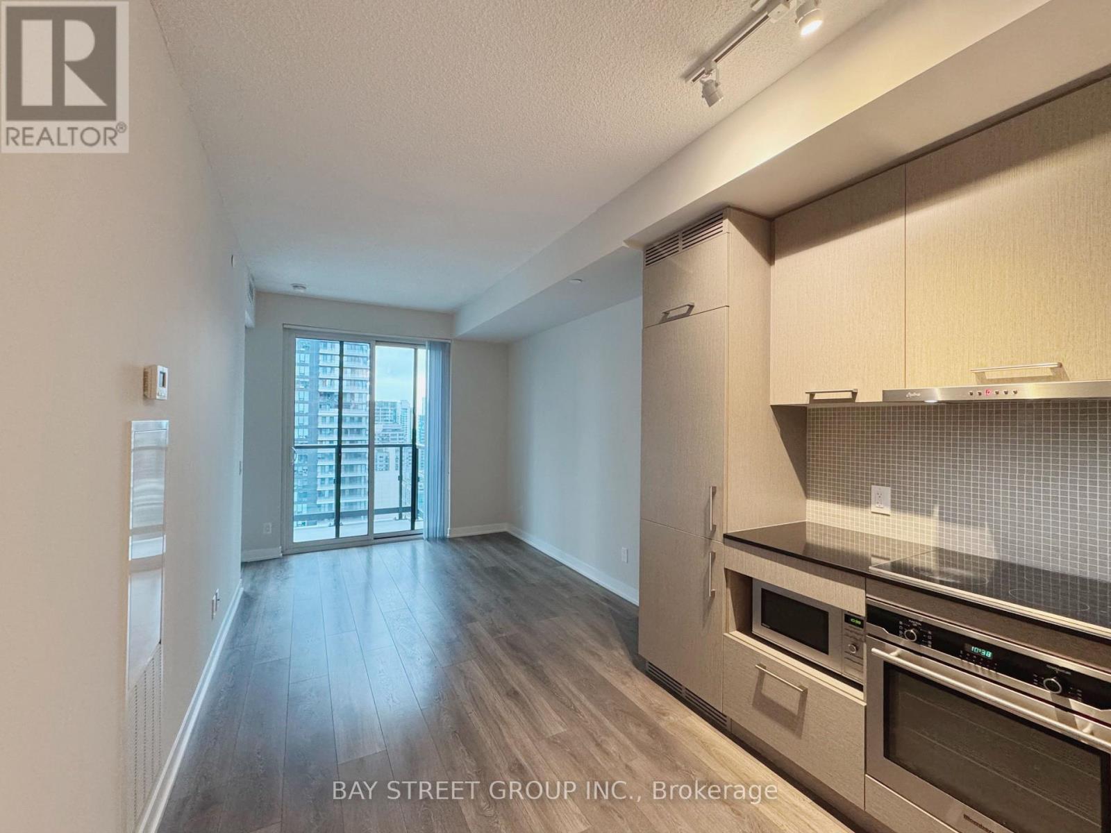 2501 - 87 PETER STREET, Toronto, Ontario