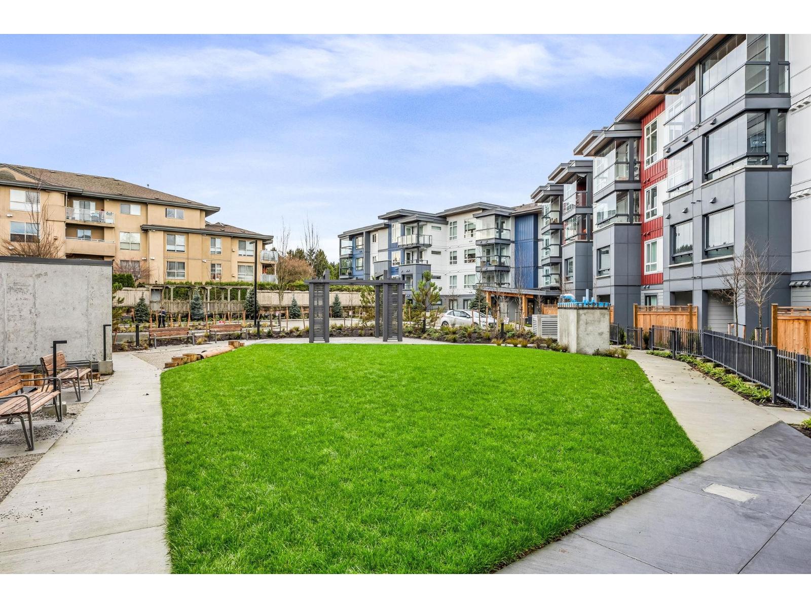 325 13788 76 Avenue, Surrey, British Columbia  V3W 3V9 - Photo 16 - R3151669