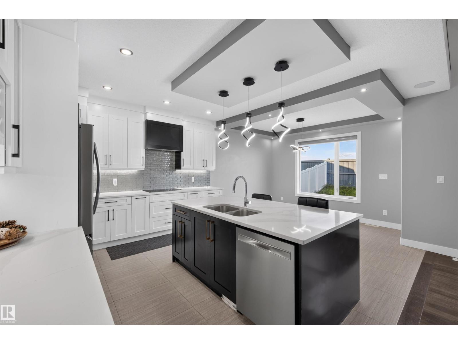 15011 10 St NW, Edmonton, Alberta  T5Y 4C8 - Photo 11 - E4501865
