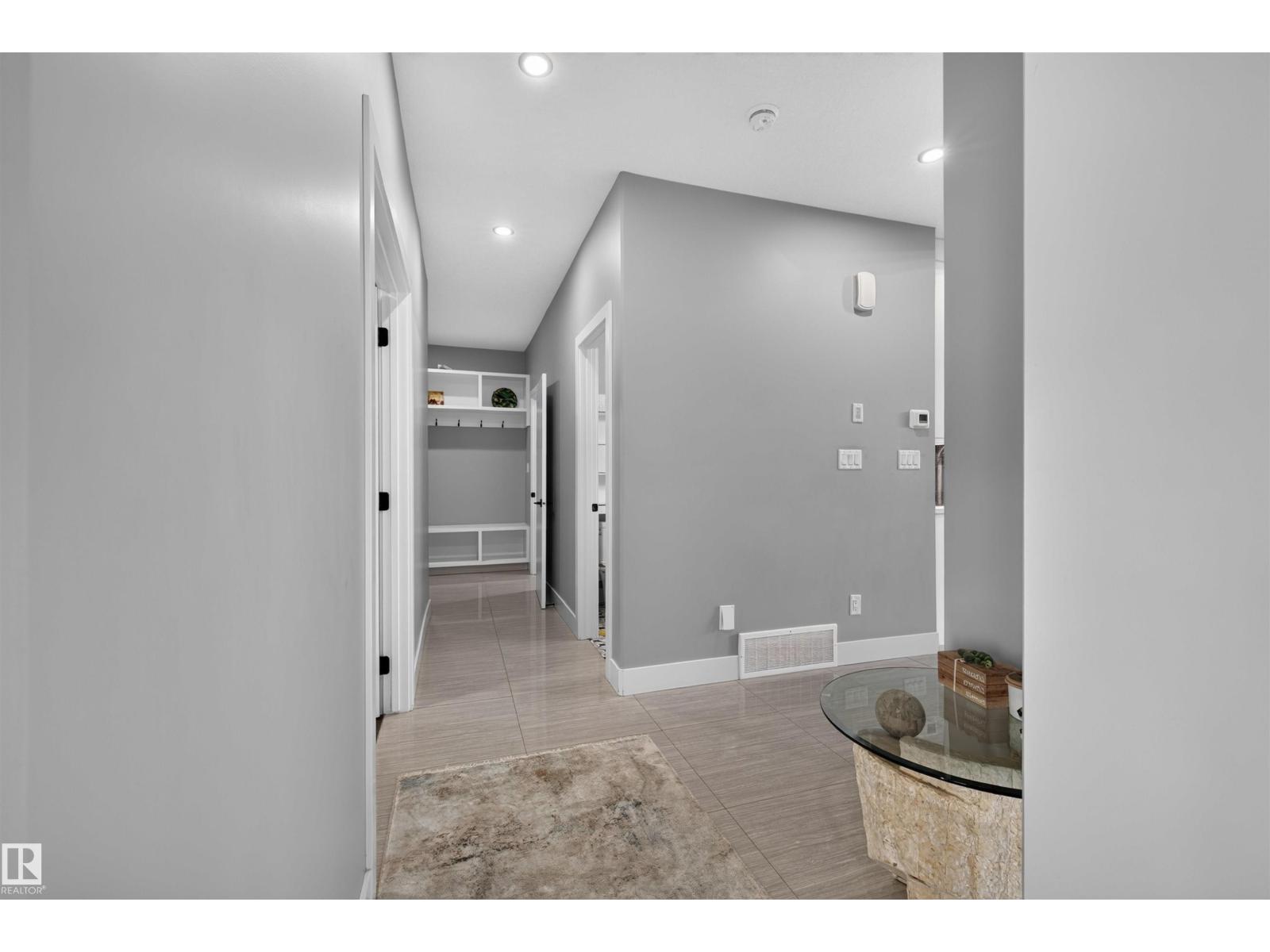 15011 10 St NW, Edmonton, Alberta  T5Y 4C8 - Photo 3 - E4501865