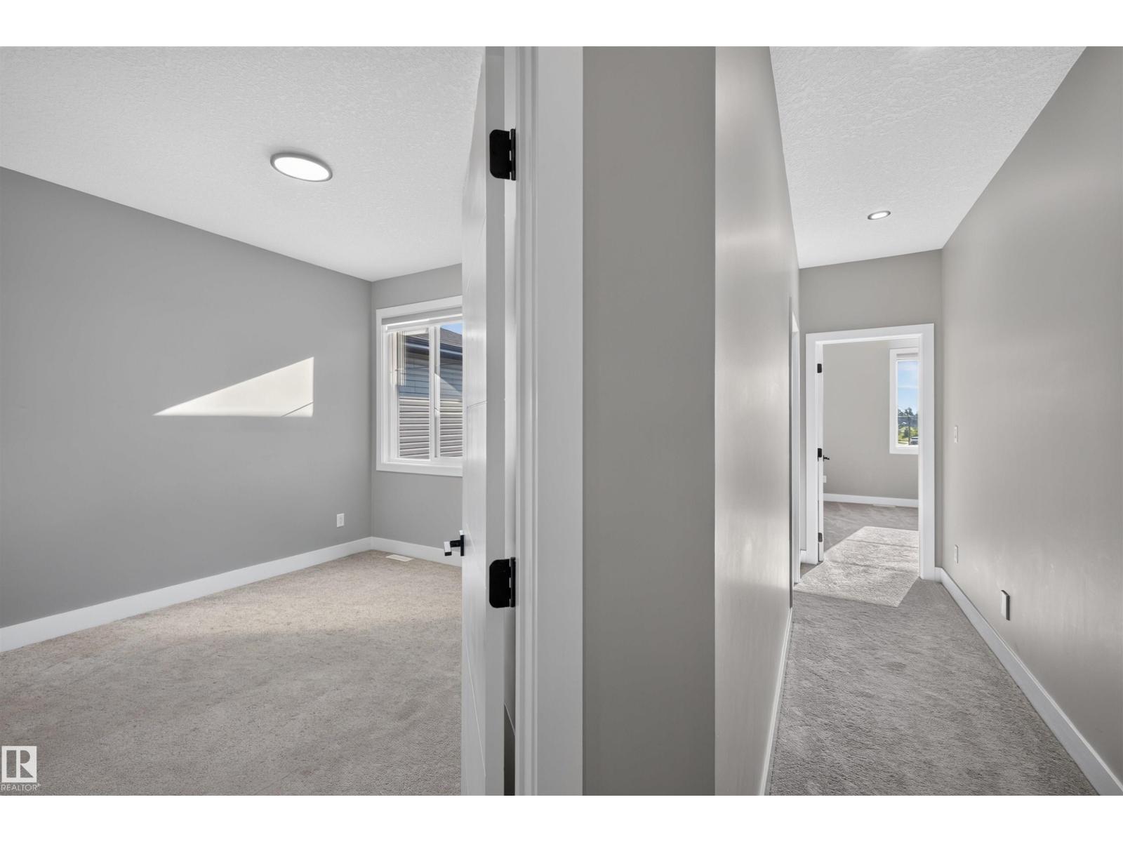 15011 10 St NW, Edmonton, Alberta  T5Y 4C8 - Photo 31 - E4501865