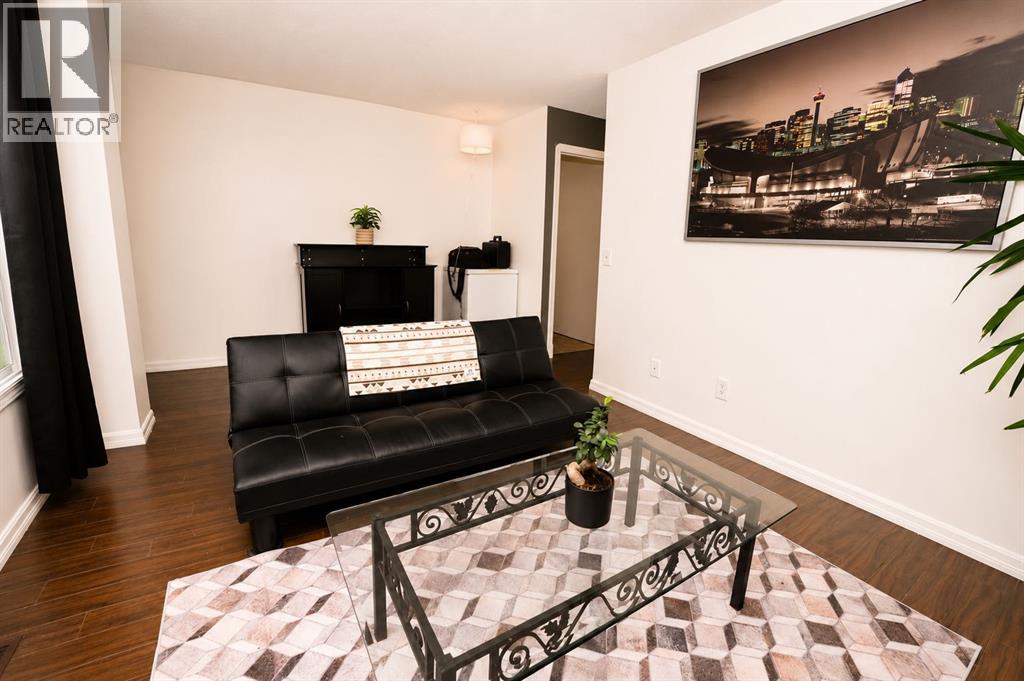 6527 Huntsbay Road NW, Calgary, Alberta  T2K 5R3 - Photo 8 - A2332141