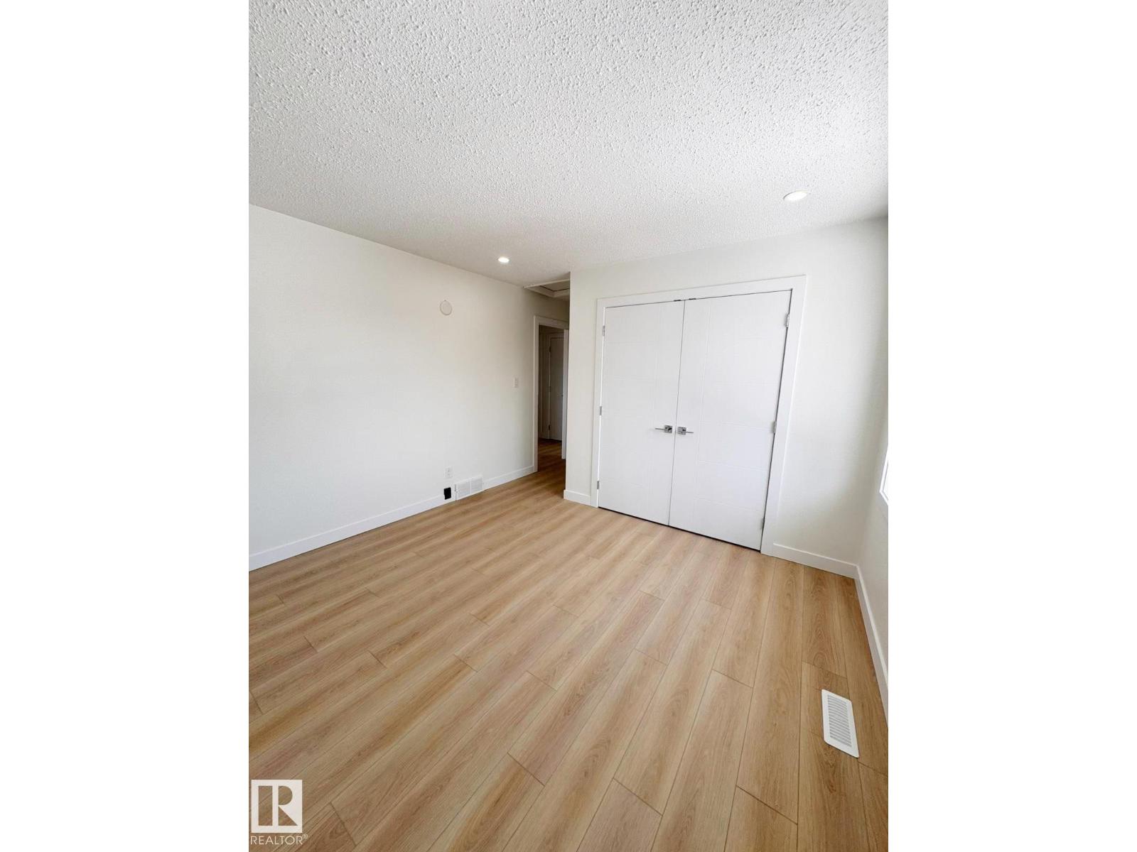 20 Hunt Road NW, Edmonton, Alberta  T5A 4C4 - Photo 10 - E4485378