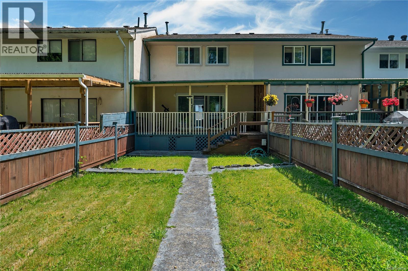 7312 Pine Dr, Port Hardy, British Columbia