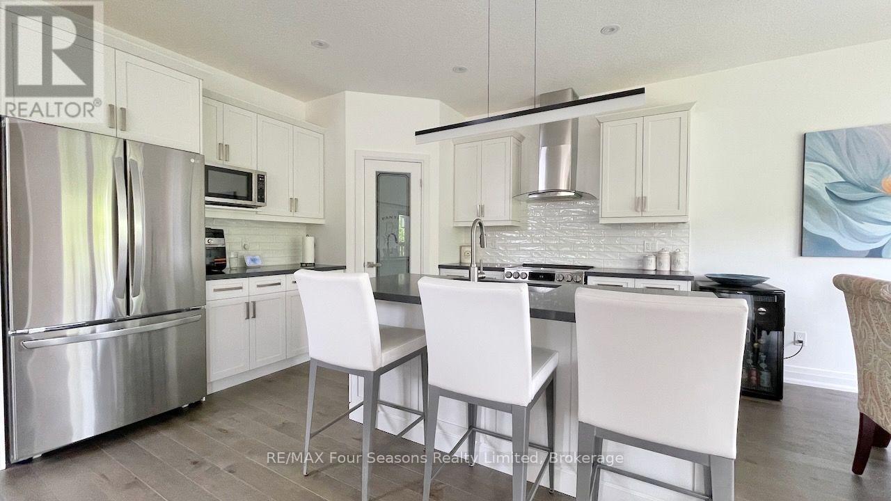 62 Foley Crescent, Collingwood, Ontario  L9Y 3B7 - Photo 6 - S13630356