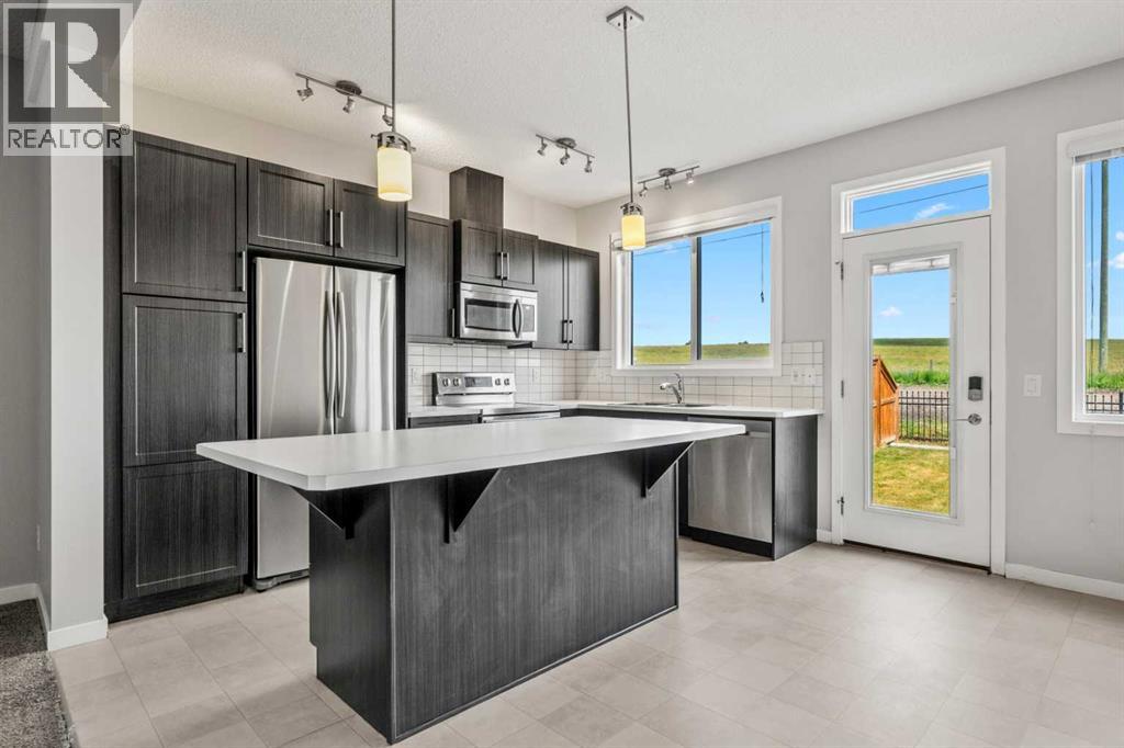 244 Sundown View, Cochrane, Alberta T4C 2M8 - Photo 8 - A2330933