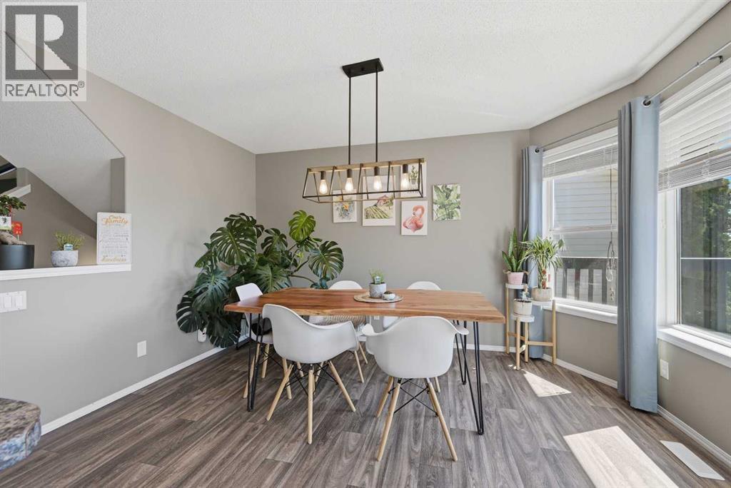 119 Bridlewood Common Sw, Calgary, Alberta  T2Y 3R8 - Photo 11 - A2333559