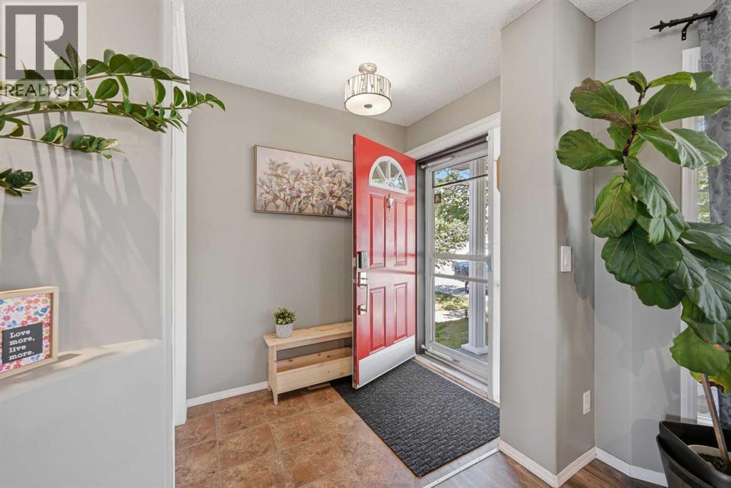 119 Bridlewood Common Sw, Calgary, Alberta  T2Y 3R8 - Photo 3 - A2333559