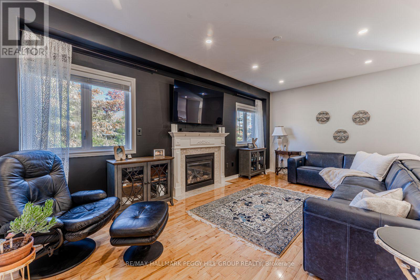 2070 Osbond Road, Innisfil, Ontario  L9S 0A9 - Photo 8 - N13630608