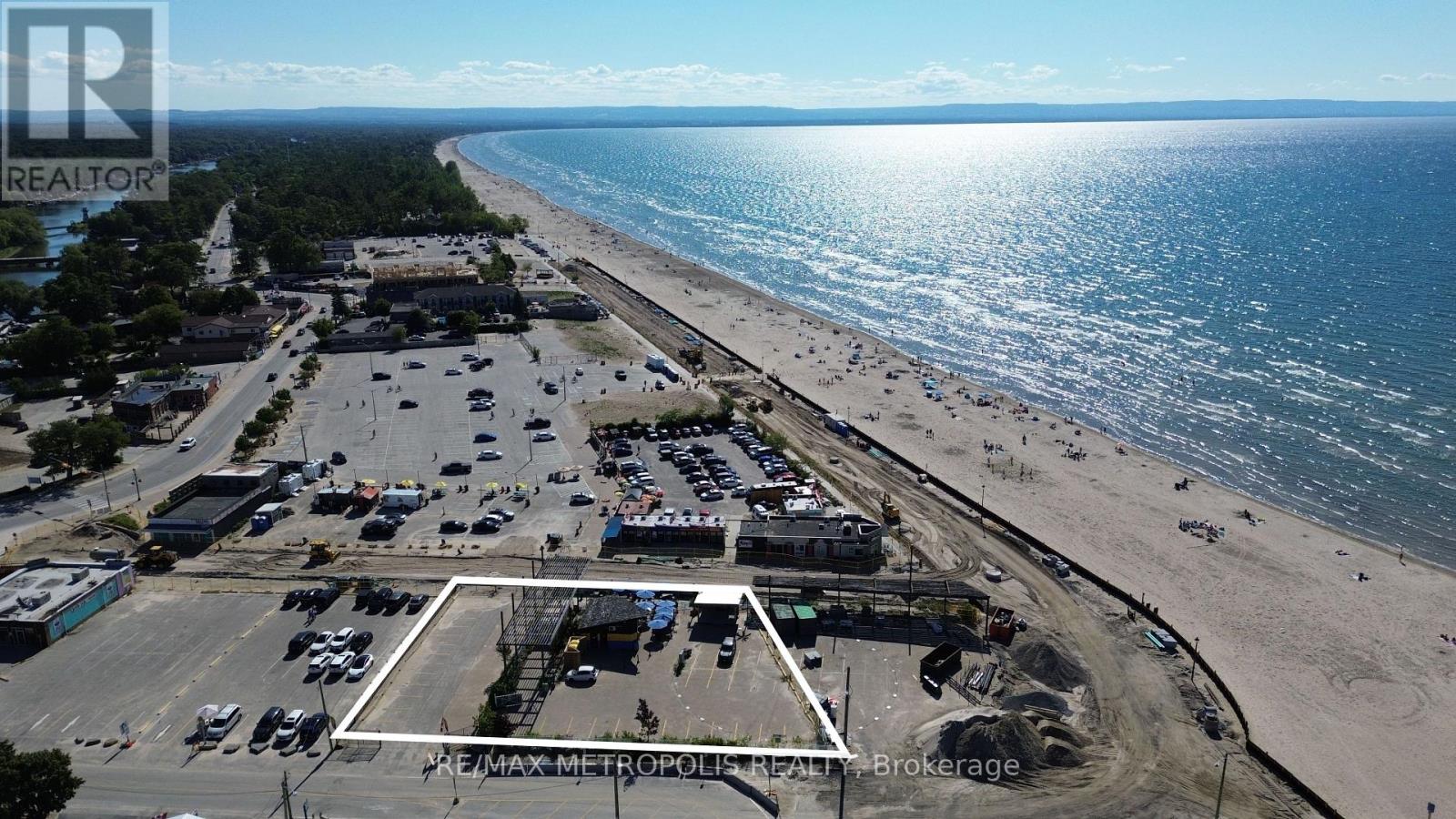 9 Main Street, Wasaga Beach, Ontario  L9Z 2K3 - Photo 7 - S13630568