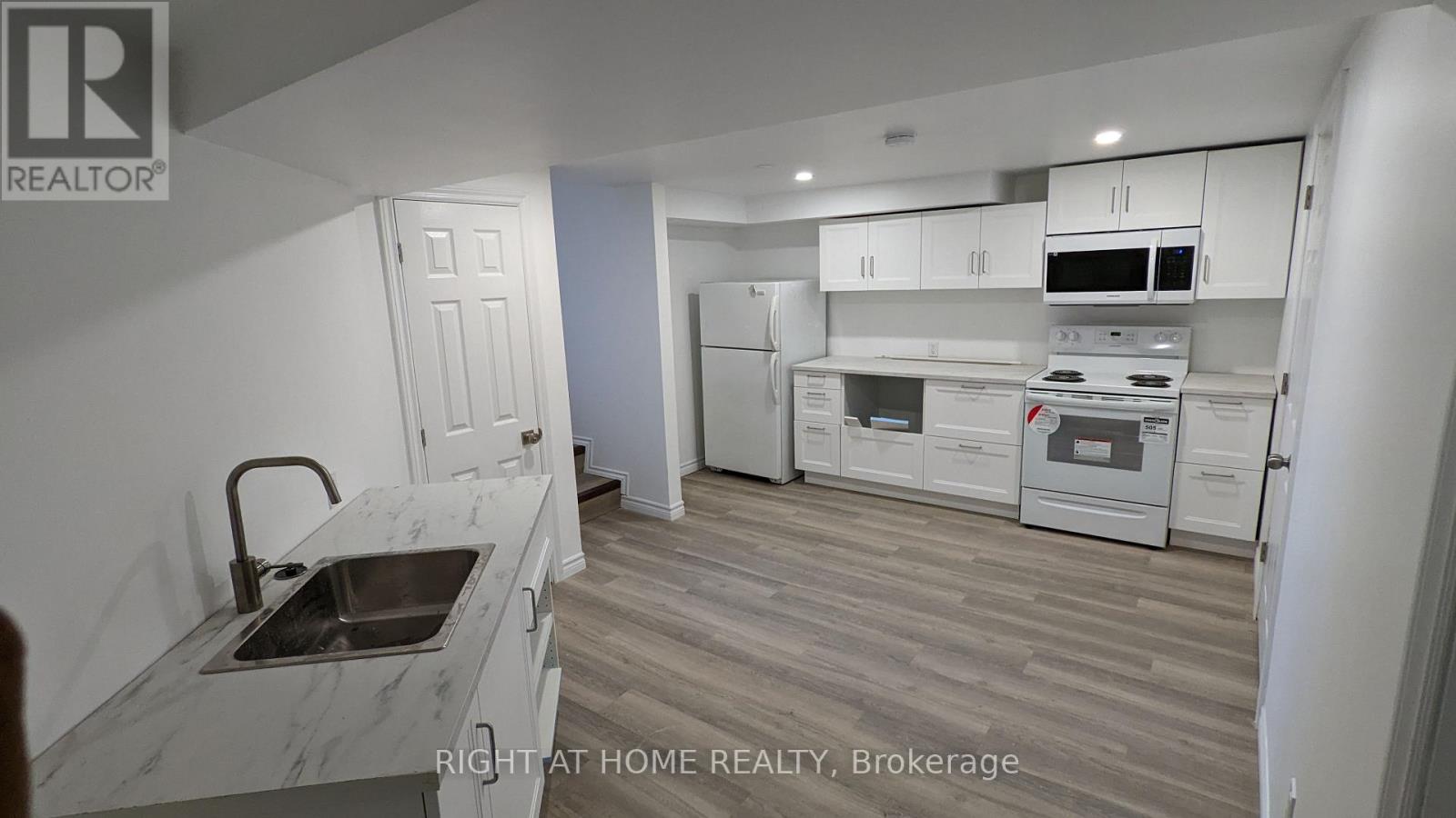 Lower Unit - 43 Glenayr Place, Welland, Ontario  L3C 3M6 - Photo 11 - X13630550