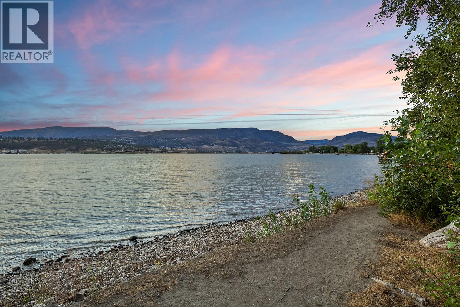 2248 Abbott Street Lot# Strata Lot, Kelowna, British Columbia  V1Y 1E1 - Photo 61 - 10393984