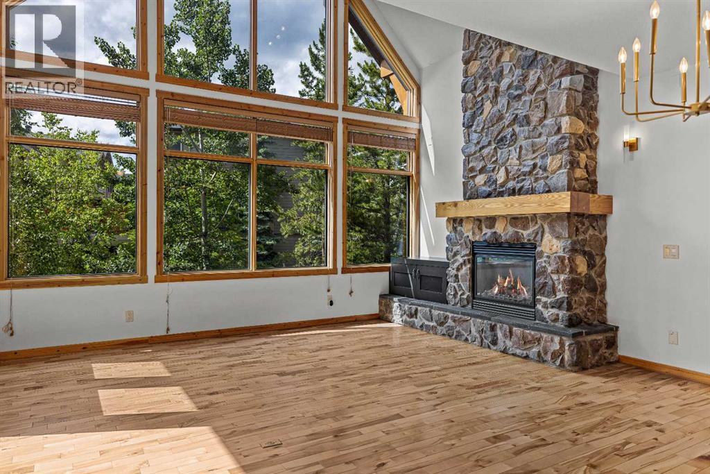202, 75 Dyrgas Gate, Canmore, Alberta  T1W 0A6 - Photo 3 - A2318777