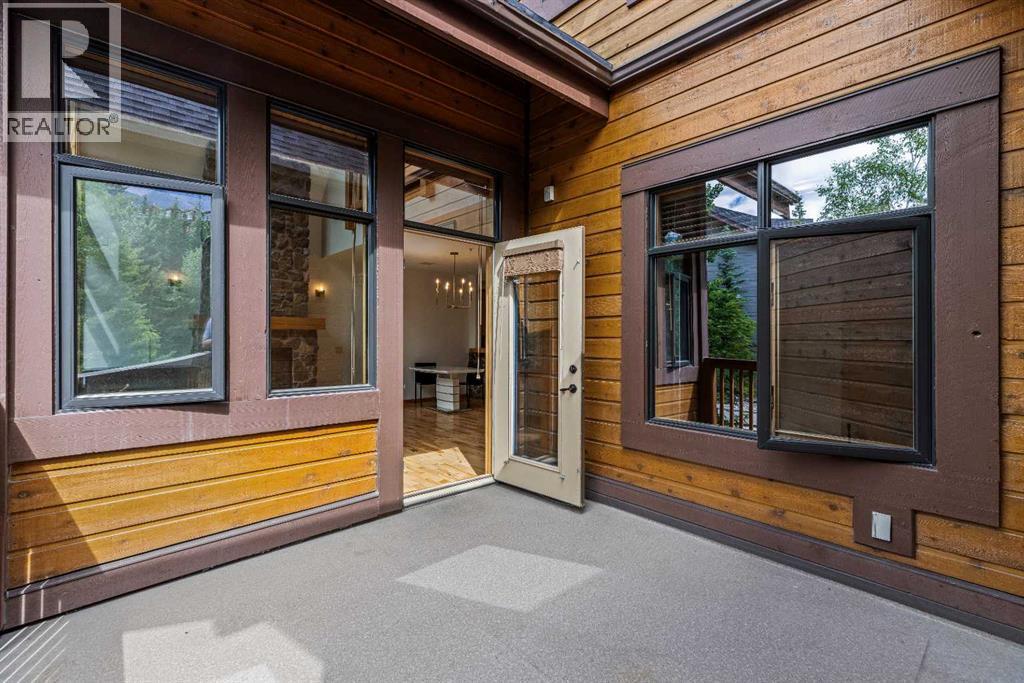 202, 75 Dyrgas Gate, Canmore, Alberta  T1W 0A6 - Photo 11 - A2318777