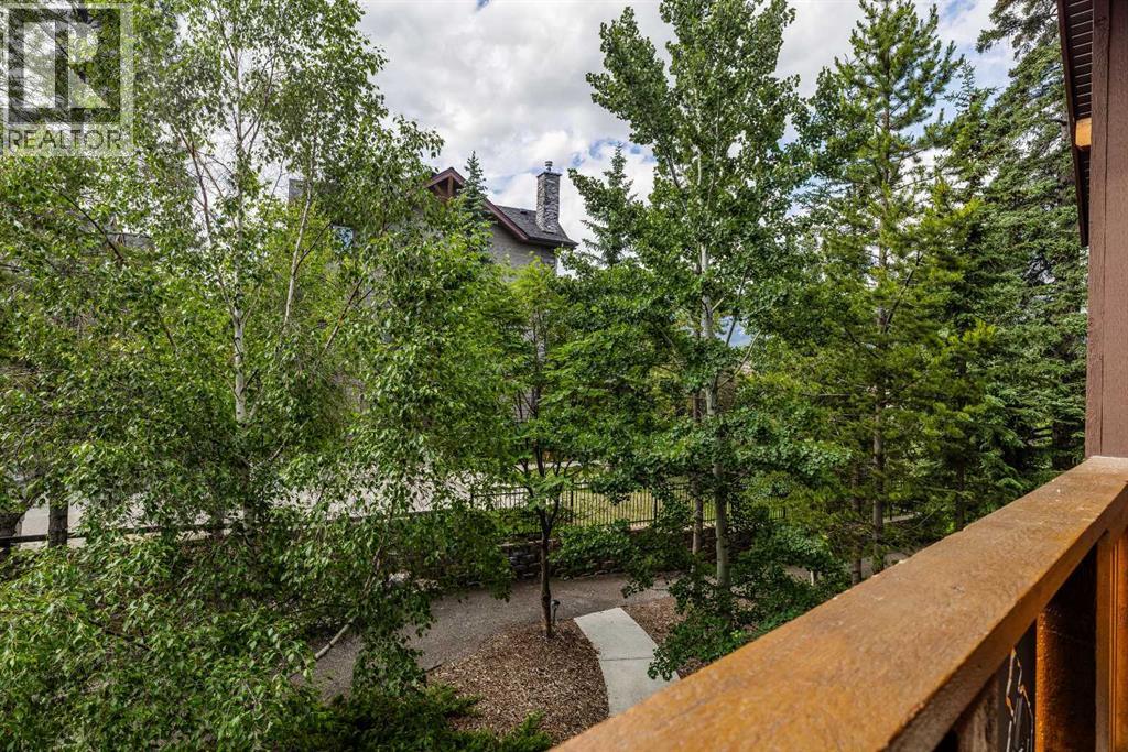 202, 75 Dyrgas Gate, Canmore, Alberta  T1W 0A6 - Photo 8 - A2318777