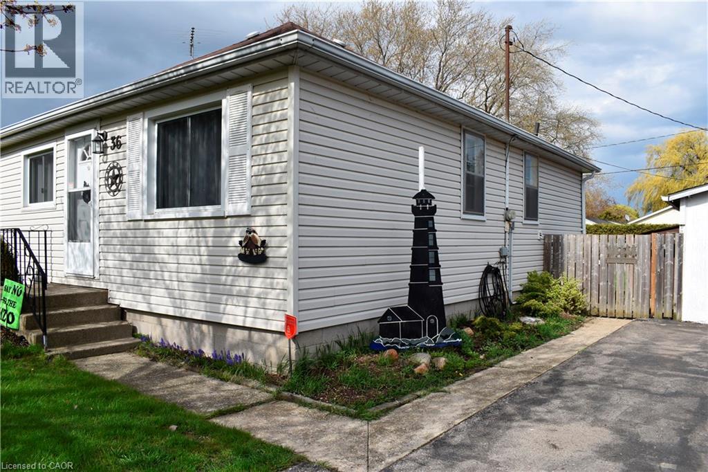 36 WOODHOUSE Avenue, Port Dover, Ontario