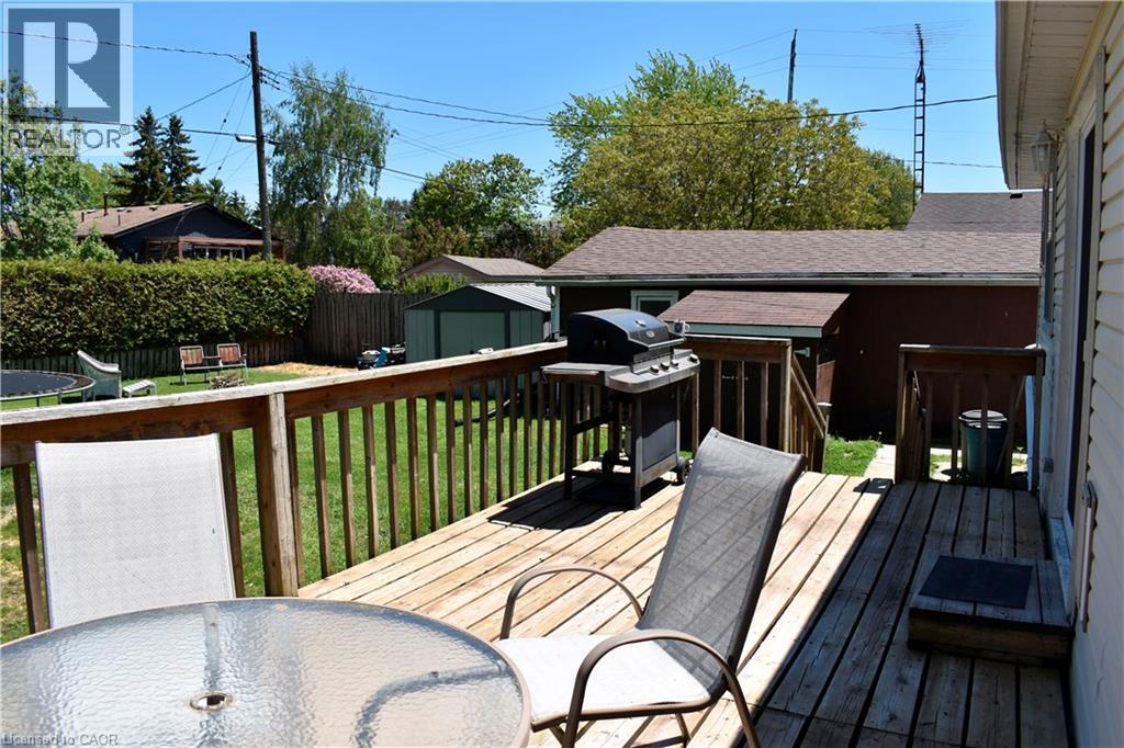 36 Woodhouse Avenue, Port Dover, Ontario  N0A 1N8 - Photo 9 - 40850661