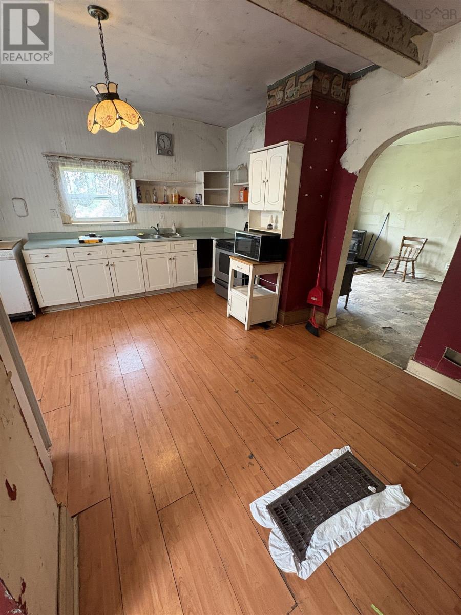 37 Rose Avenue, Trenton, Nova Scotia  B0K 1X0 - Photo 7 - 202619339