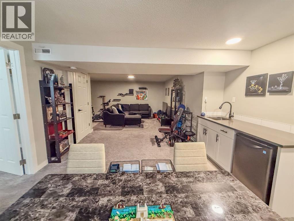 119 Fallswater Crescent NE, Calgary, Alberta  T3J 1B5 - Photo 15 - A2330225