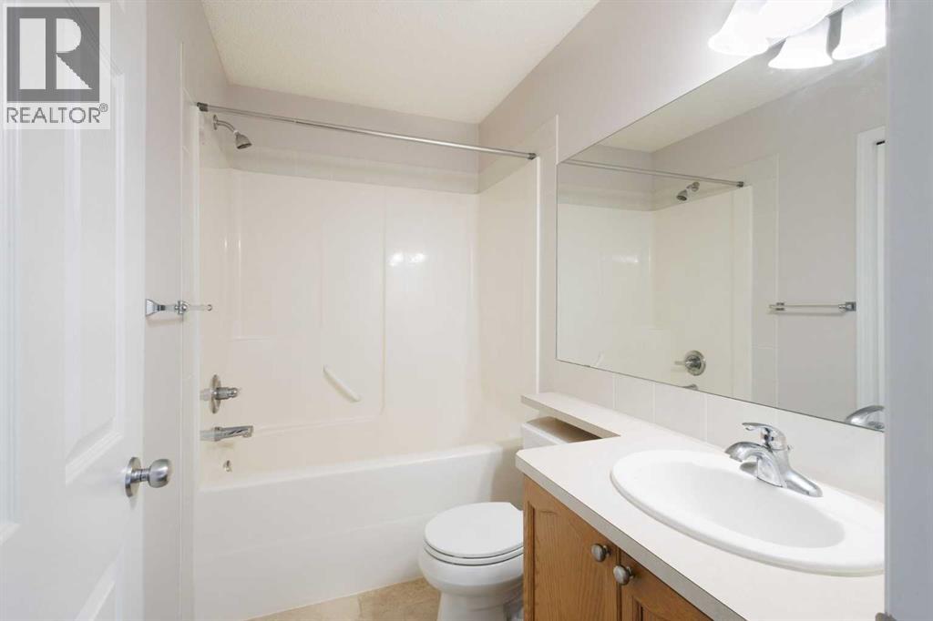 459 Evermeadow Road SW, Calgary, Alberta  T2Y 4W4 - Photo 27 - A2330662