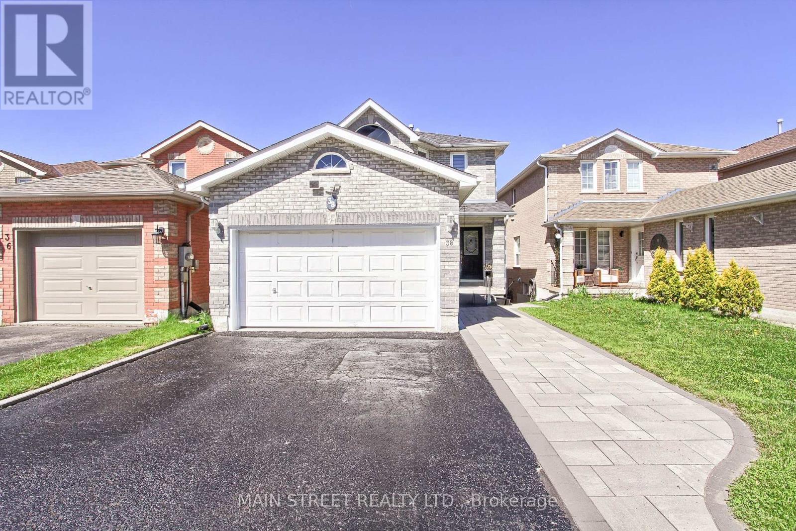 38 Sundew Drive, Barrie, Ontario L4N 9L8 - Photo 2 - S13630634