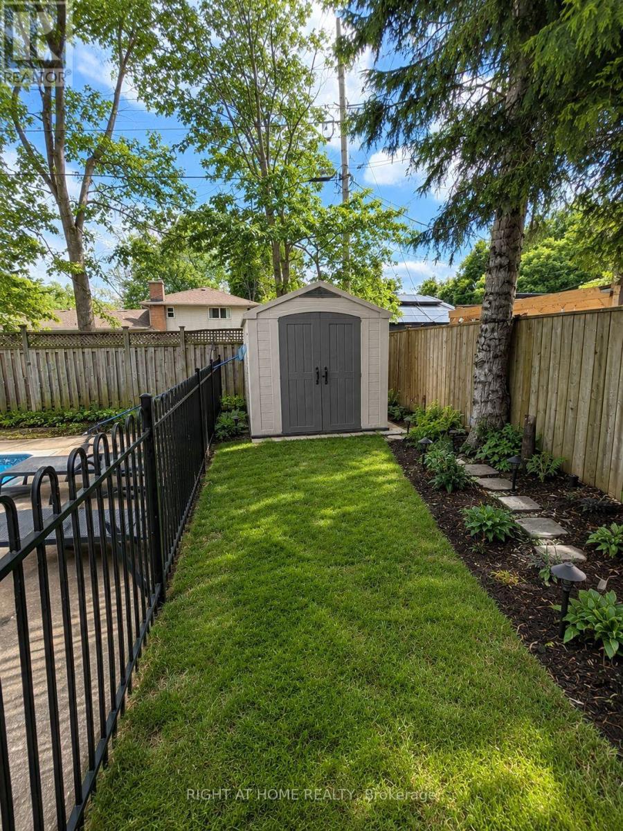 4440 Cosburn Crescent, Burlington, Ontario  L7L 1S5 - Photo 19 - W13630632