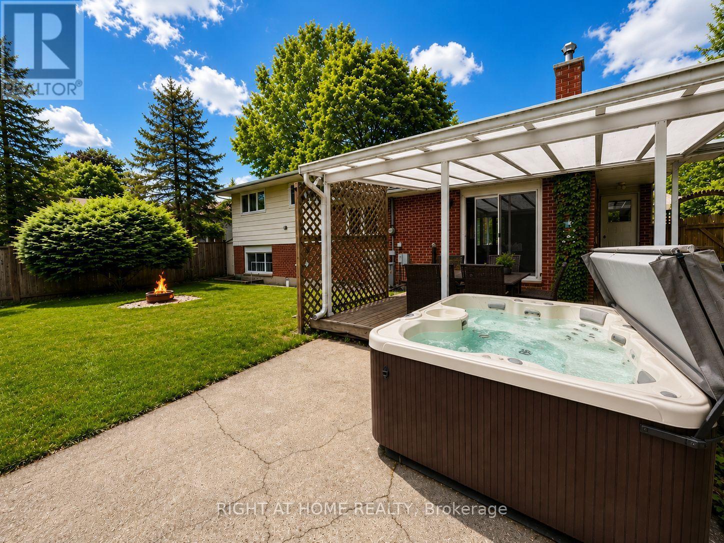 4440 Cosburn Crescent, Burlington, Ontario  L7L 1S5 - Photo 25 - W13630632
