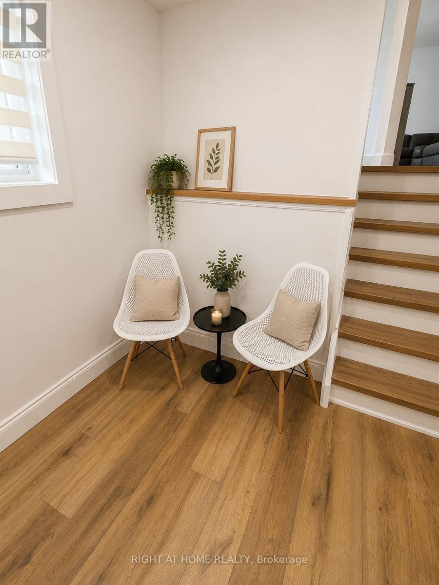 4440 Cosburn Crescent, Burlington, Ontario  L7L 1S5 - Photo 9 - W13630632