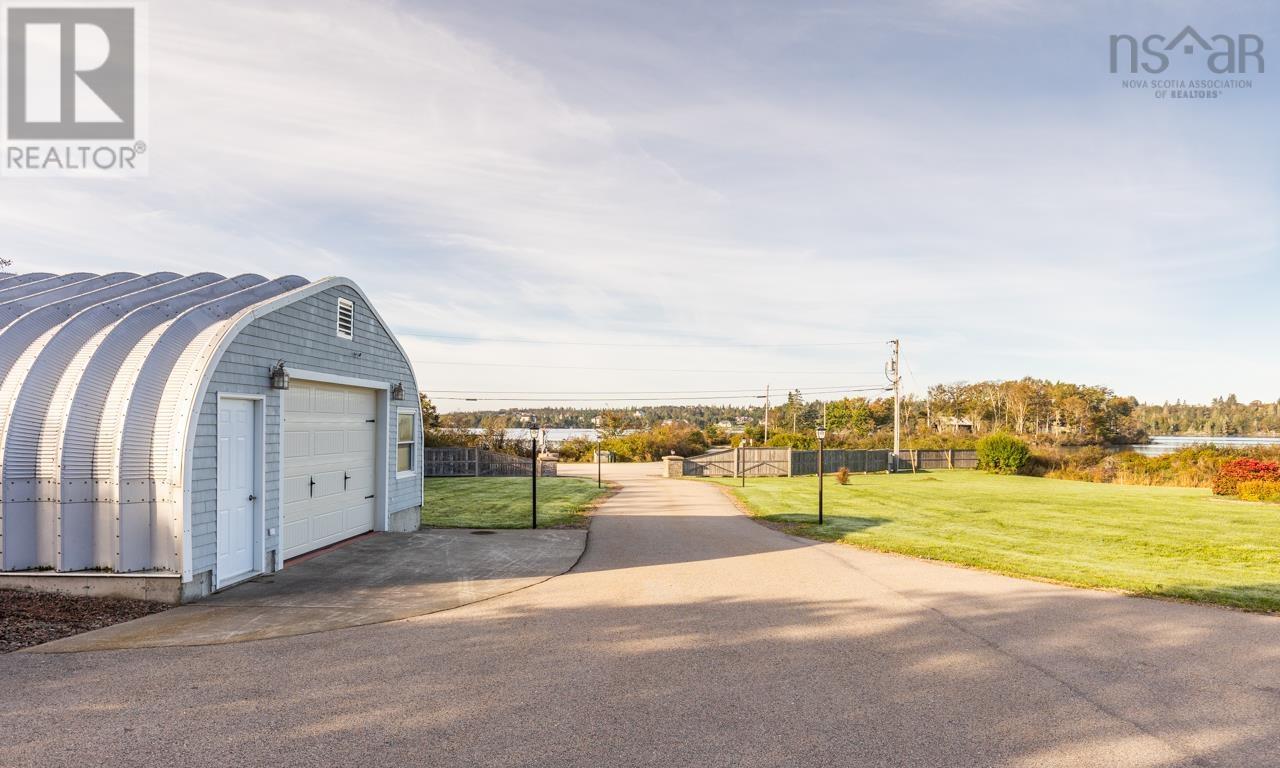 52 Captain Landers Court, Yarmouth, Nova Scotia  B5A 2Y6 - Photo 10 - 202611878