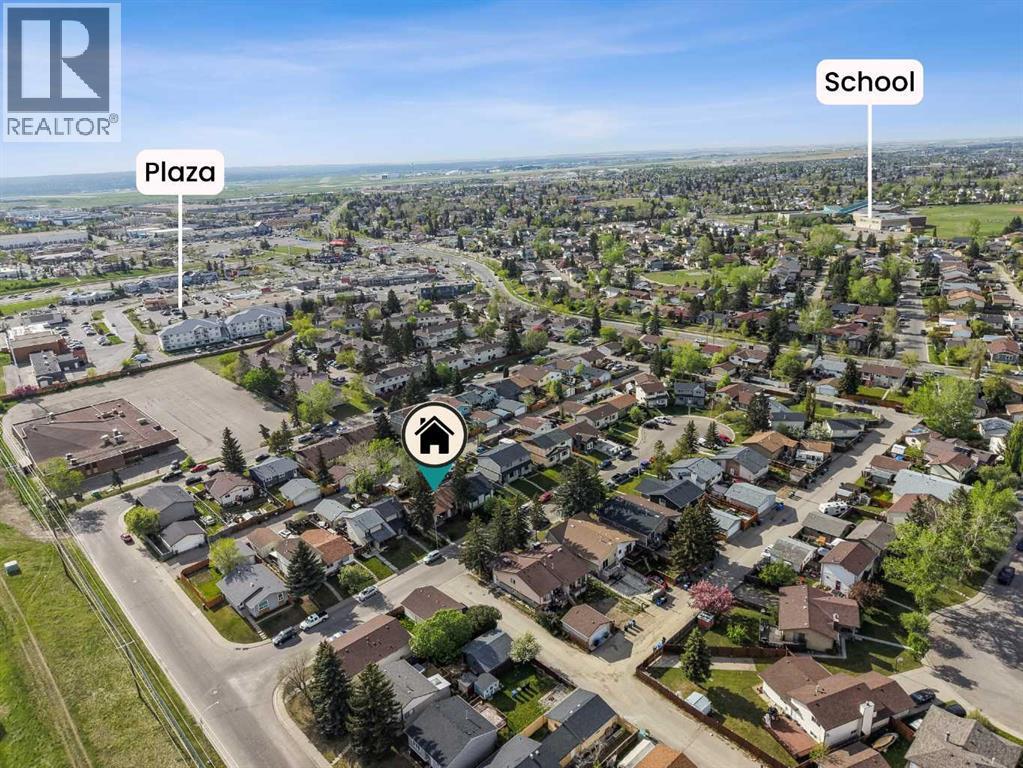 84 Falconridge Place NE, Calgary, Alberta  T3J 1A6 - Photo 2 - A2332340