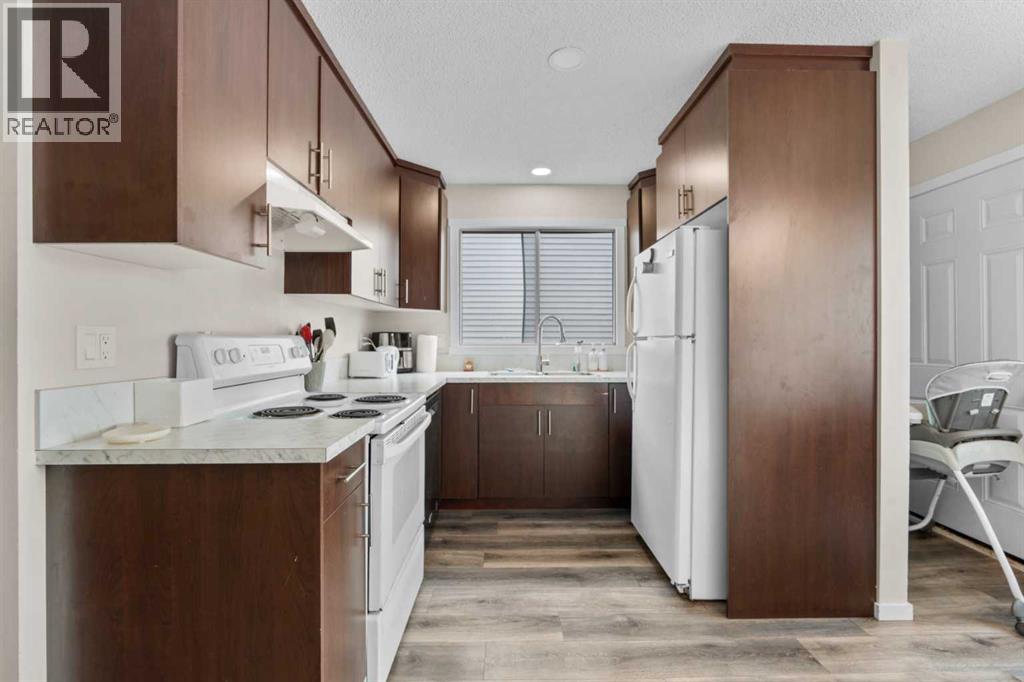 84 Falconridge Place NE, Calgary, Alberta  T3J 1A6 - Photo 6 - A2332340