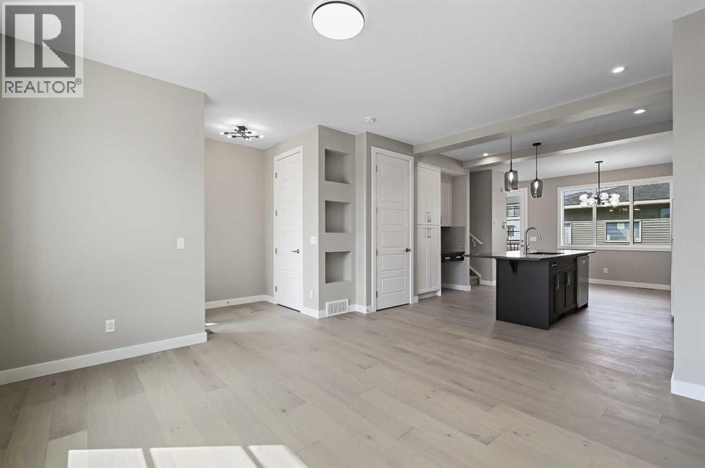 195 Lanark Boulevard SE, Airdrie, Alberta  T4A 3R7 - Photo 6 - A2334189