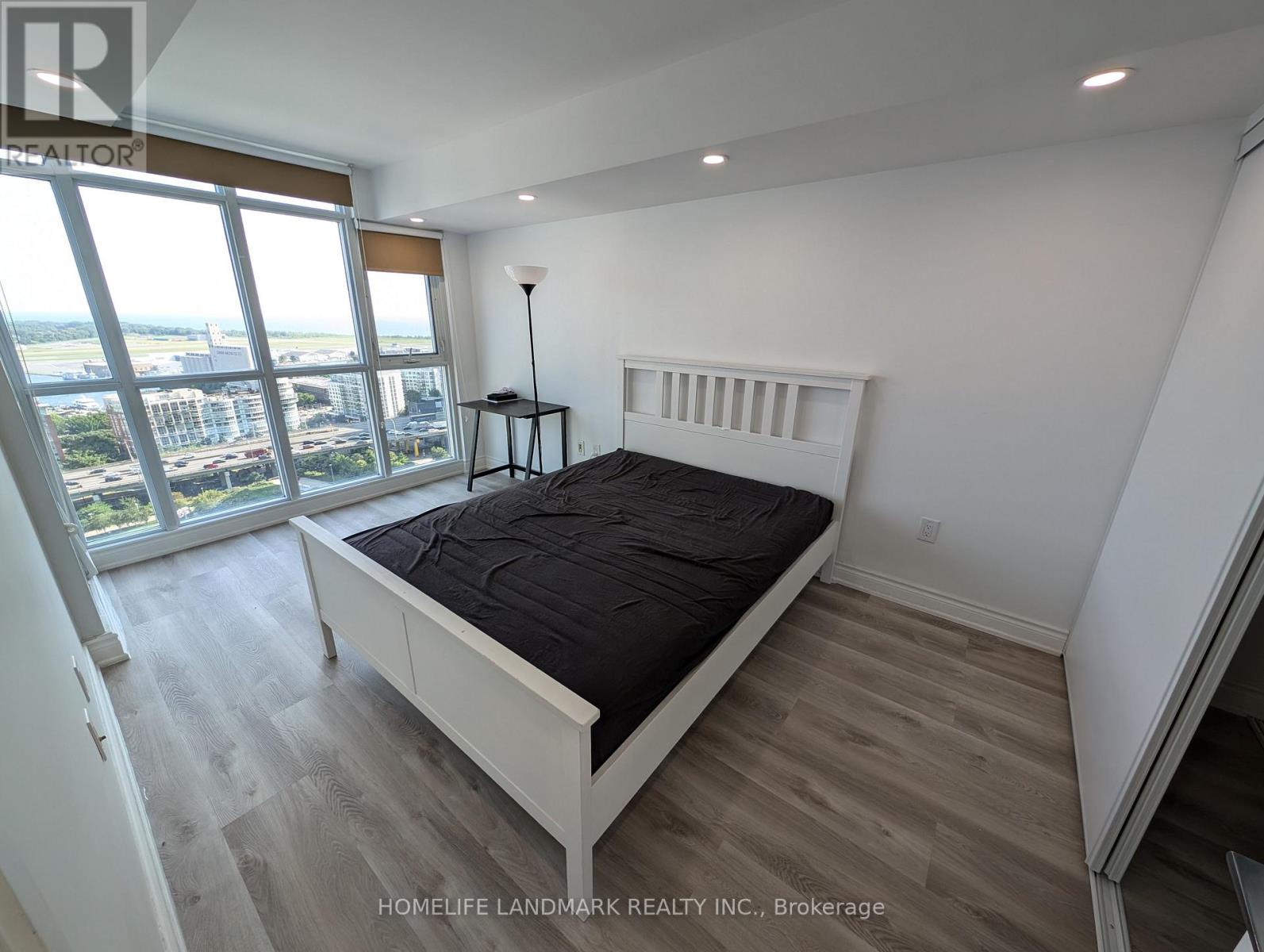 2708 - 15 Iceboat Terrace, Toronto, Ontario  M5V 4A5 - Photo 8 - C13630692