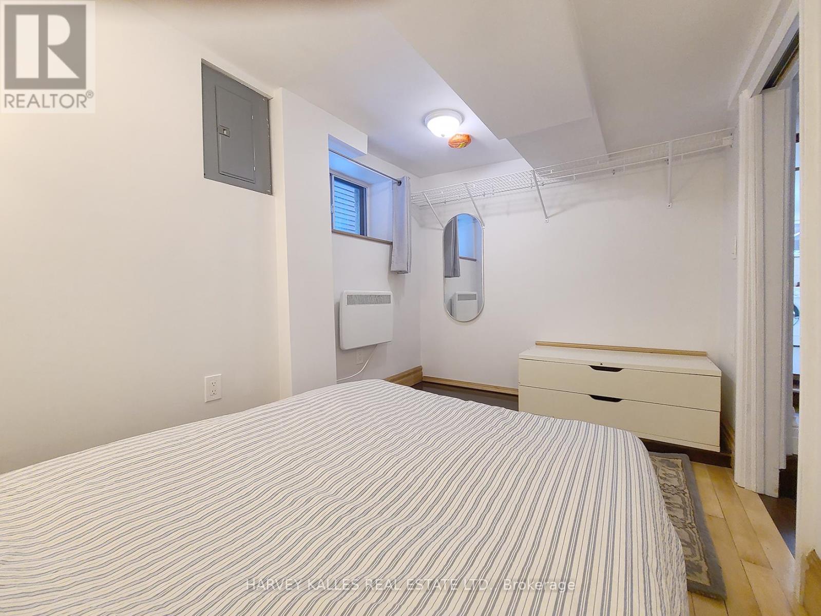 5 - 27 Hiawatha Road, Toronto, Ontario  M4L 2X7 - Photo 10 - E13630672