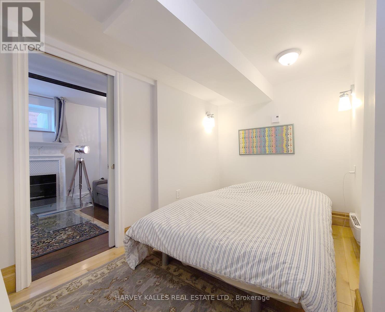 5 - 27 Hiawatha Road, Toronto, Ontario  M4L 2X7 - Photo 9 - E13630672