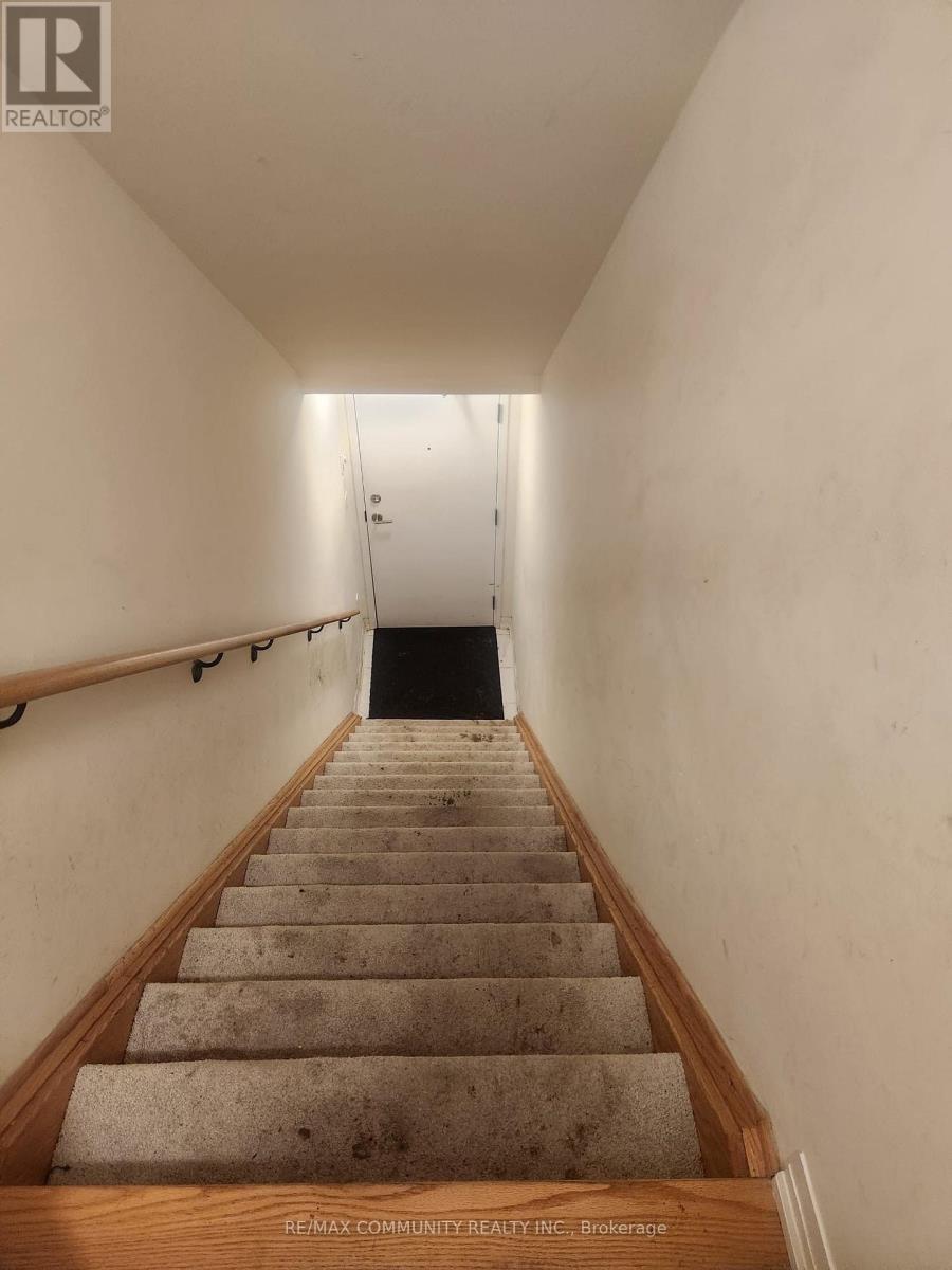 165 Tapscott Road, Toronto, Ontario M1B 0E8 - Photo 2 - E13630674